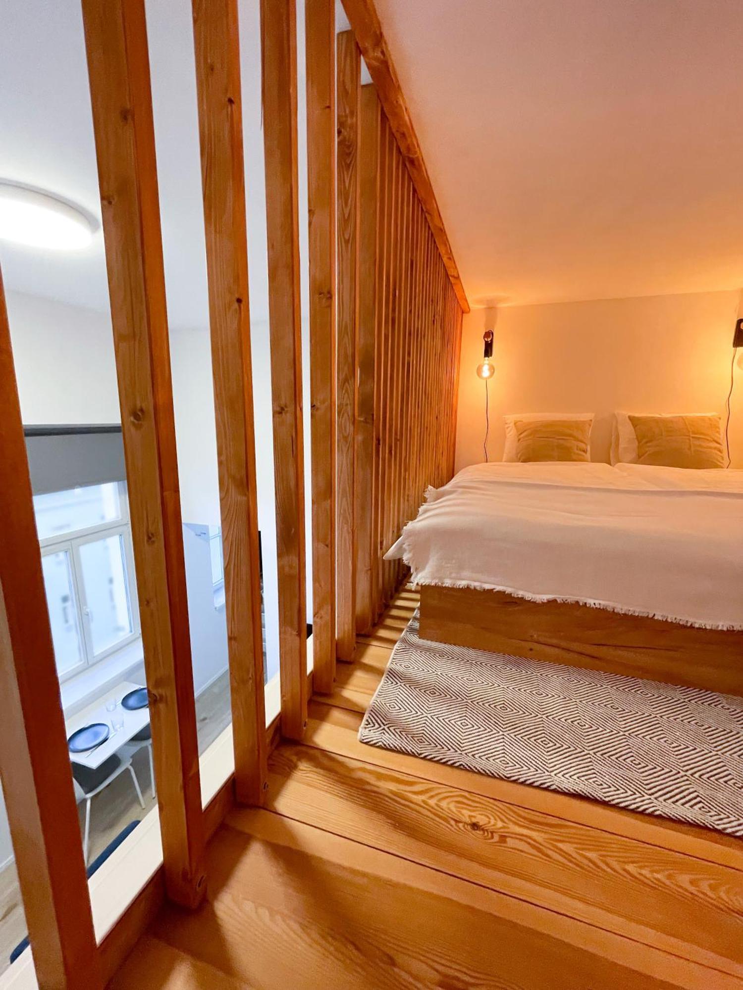 Loft Maniny By Urban Apartments ปราก ภายนอก รูปภาพ
