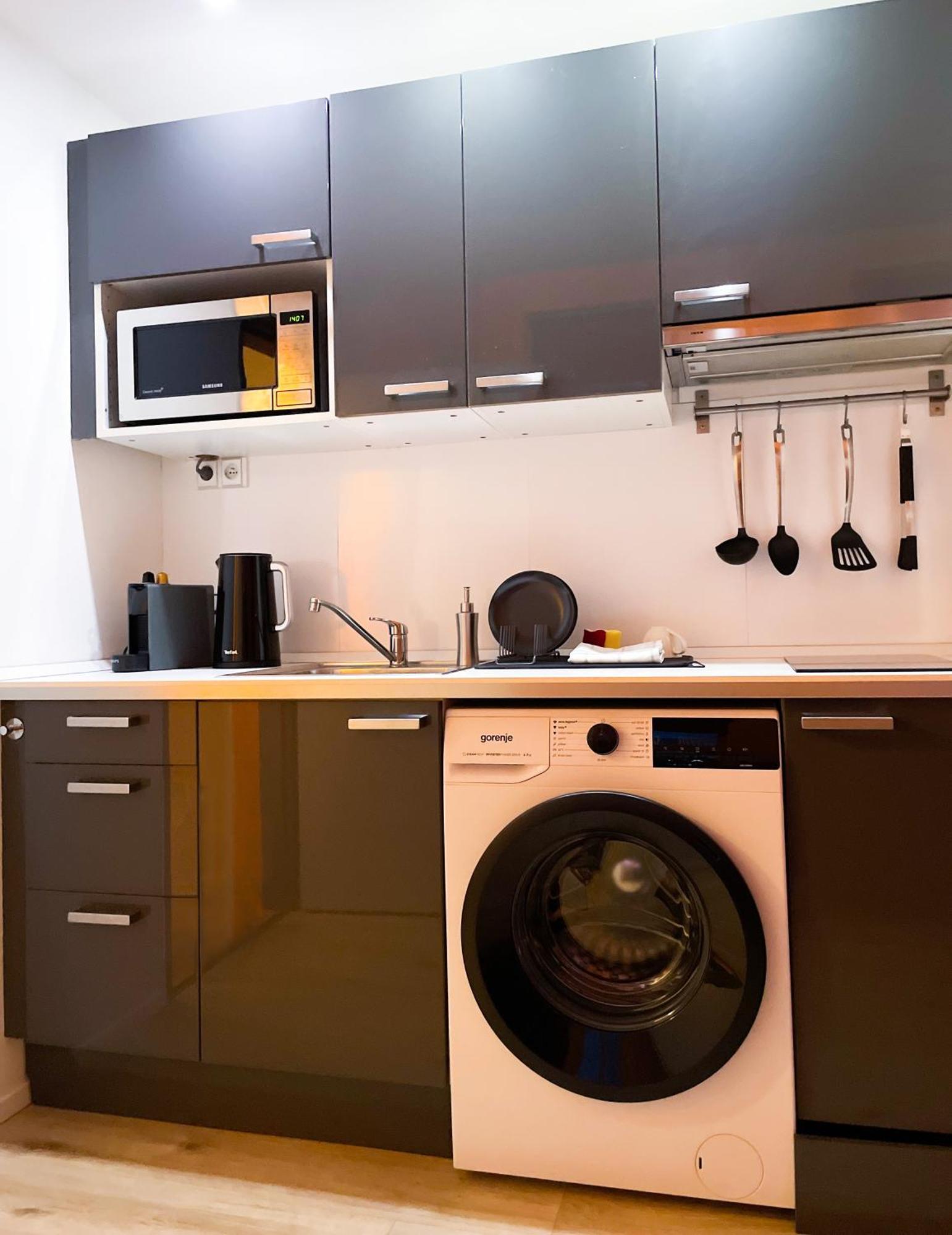 Loft Maniny By Urban Apartments ปราก ภายนอก รูปภาพ