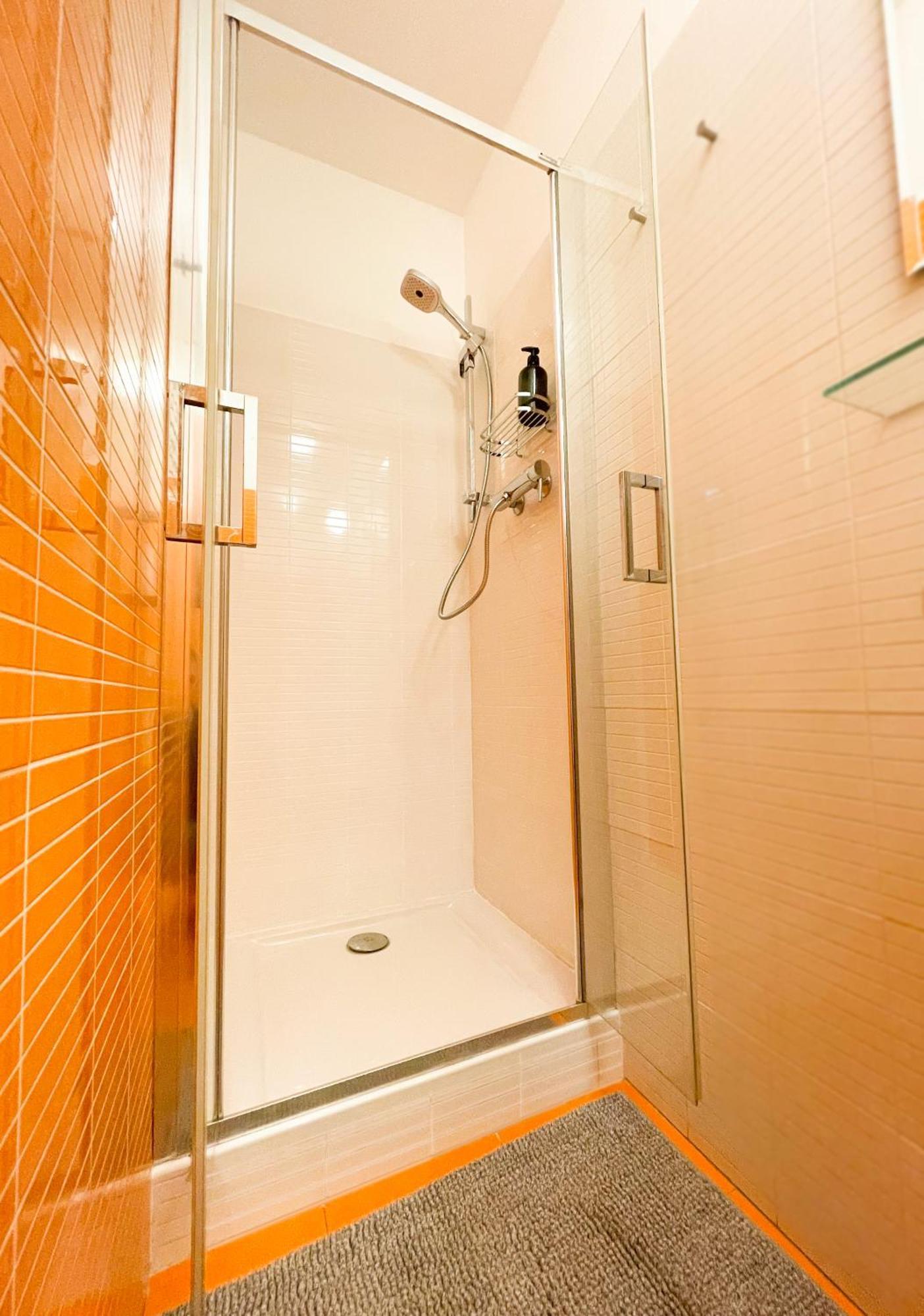 Loft Maniny By Urban Apartments ปราก ภายนอก รูปภาพ